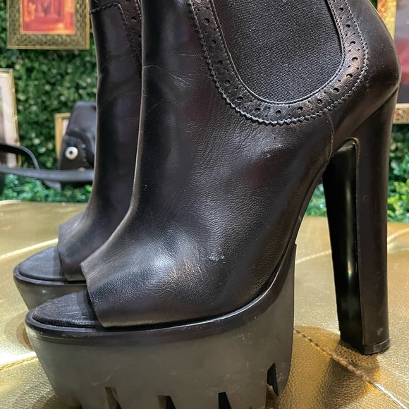 Versus Versace Women's platform ankle booties size 36.5 or 6.5 - Picture 8 of 11